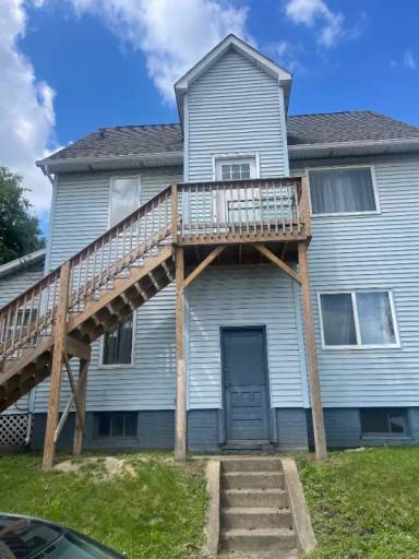 Main picture of 2300 Navarre Rd SW