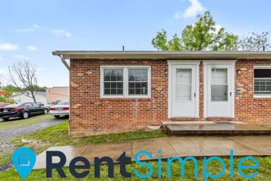 Main picture of 223 S Main St