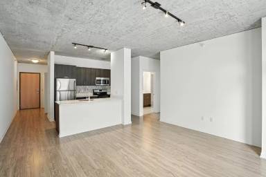 Main picture of 1335 S Wabash Ave