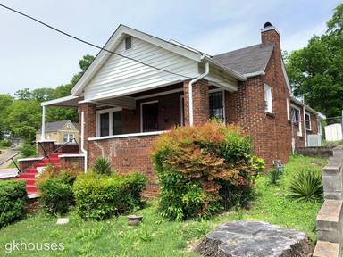 Main picture of 1136 7th Ave W