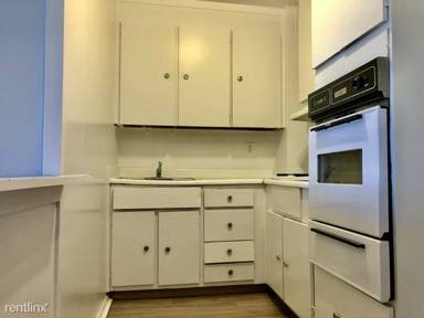 Main picture of Avalon Court Apartments