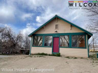 Main picture of 713 Acoma Pl