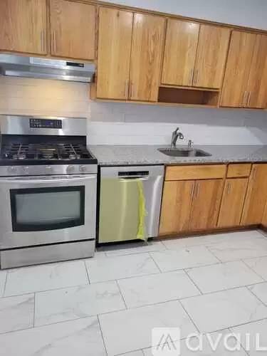 Main picture of 23 Kenyon Pl