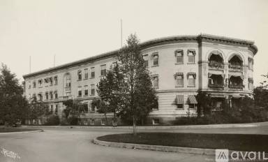 Main picture of 1229 W Riverside Ave