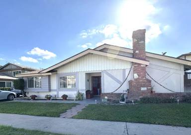 Main picture of 17062 Whitby Cir