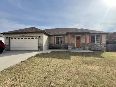 Main picture of 105 Creek View Dr