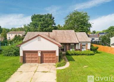 Main picture of 125 Meadow Ln