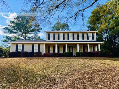 Main picture of 1113 Appian Way