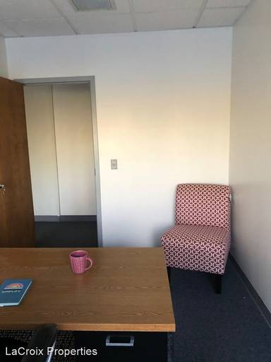 Main picture of 25 Blackstone Valley Pl