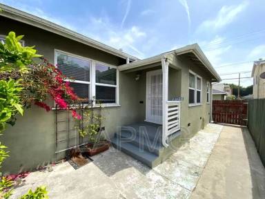 Main picture of 2312 Ocean Park Blvd