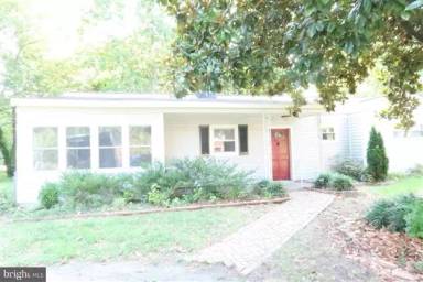 Main picture of 8301 Orville St