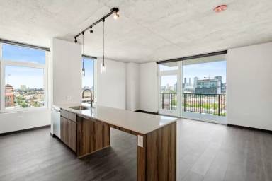 Main picture of 157 N Ashland Ave