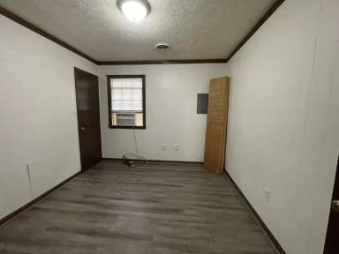 Main picture of 117 Oak Hill Dr