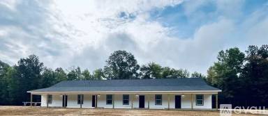 Main picture of 49 W Creek Spring Rd