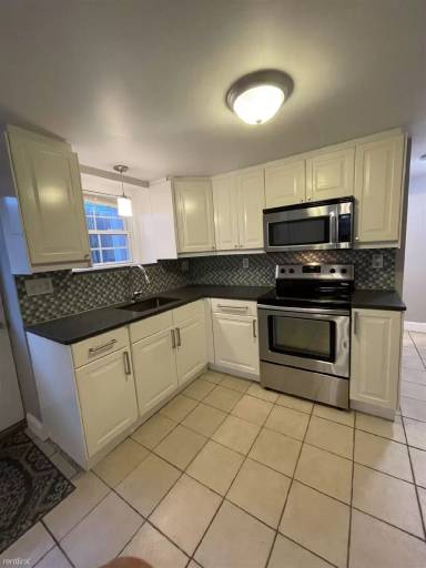 Main picture of 74 Grover St