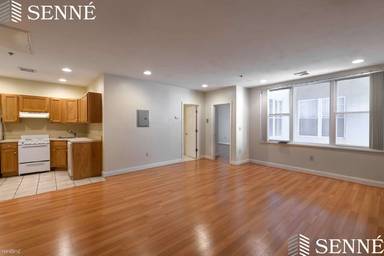 Main picture of 15 Pearl St
