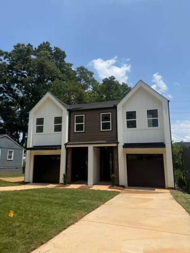 Main picture of 2710 Coronet Way