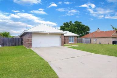 Main picture of 5216 W Ridge Blvd