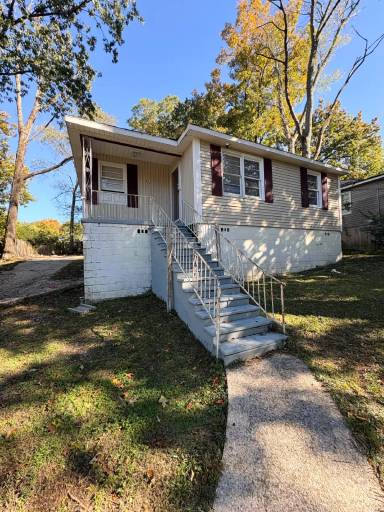 Main picture of 1373 5th Pl NW