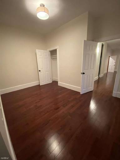Main picture of 3 Cedar St
