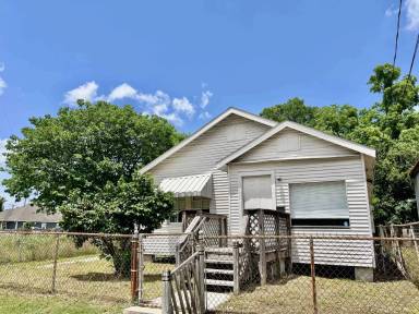 Main picture of 145 Alice St