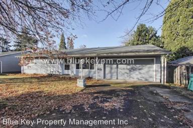 Main picture of 13545 SW Parkway