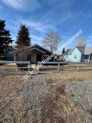 Main picture of 3213 Carter St