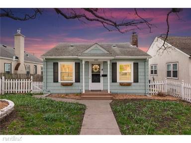 Main picture of 5122 Chicago Ave