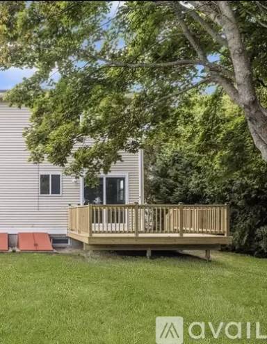 Main picture of 42 Meadowview Ter
