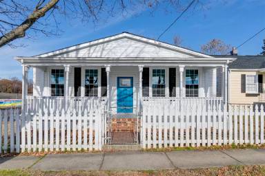 Main picture of 1710 National St
