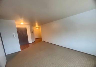Main picture of 2630 N Murray Ave
