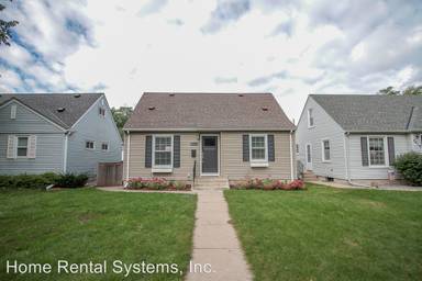 Main picture of 2820 Georgia Ave S