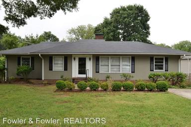 Main picture of 517 W Cornwallis Dr