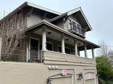 Main picture of 812 E Gwinn Pl