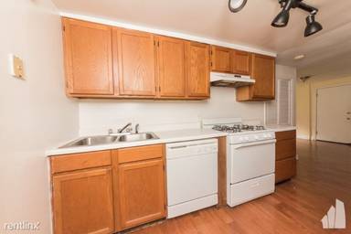Main picture of 2036 W Charleston St