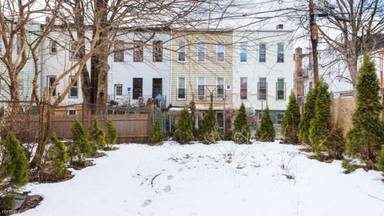 Main picture of 37 Schaefer St