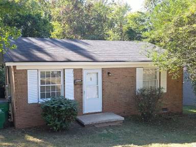 Main picture of 2921 Coronet Way