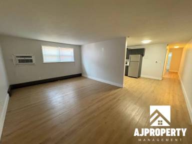 Main picture of Colonial Courts Apartments