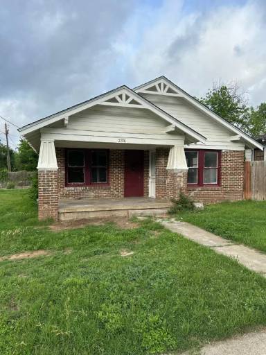 Main picture of 2316 N 19th St