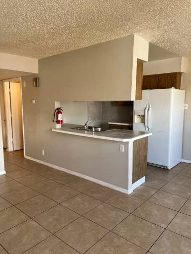 Main picture of 912 San Pedro Dr SE