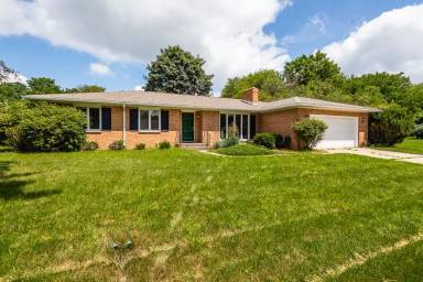 Main picture of 809 Huntington Blvd