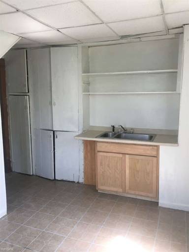 Main picture of 202 New Alexandria Rd