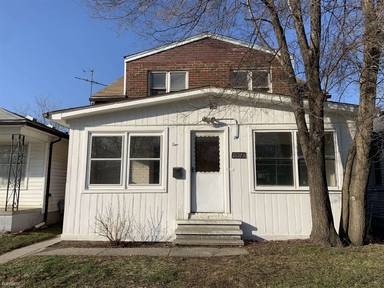 Main picture of 21073 Helle Ave