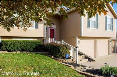 Main picture of 2407 S 23rd St