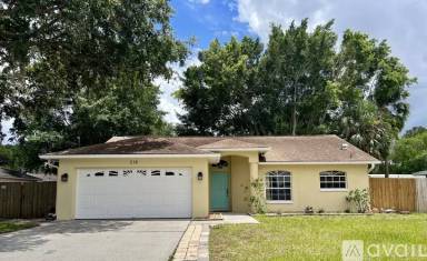 Main picture of 218 Maple Ave
