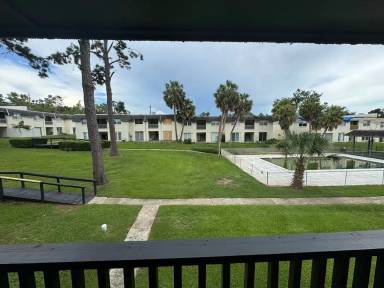 Main picture of Palms West Condominiums