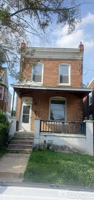 Main picture of 113 Walnut St