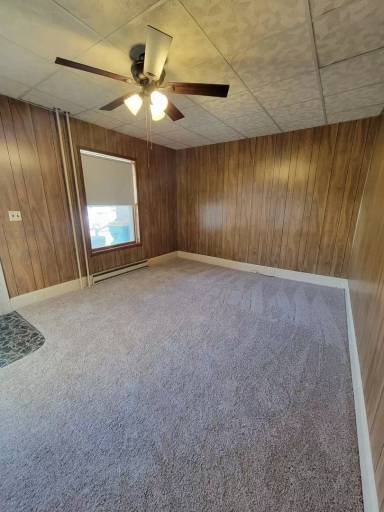 Main picture of 116 E 5th St