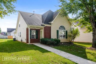 Main picture of 1645 New Orleans Way