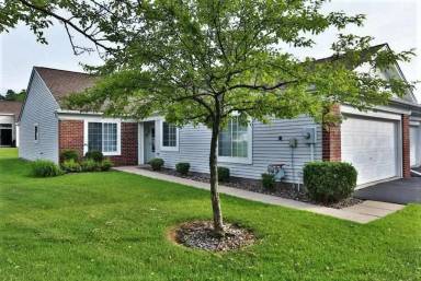 Main picture of 9274 Prairieview Trl N